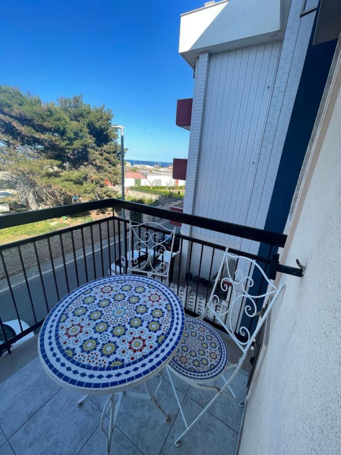 La Finestra Sul Mare Apartment โจวีนัซโซ ภายนอก รูปภาพ